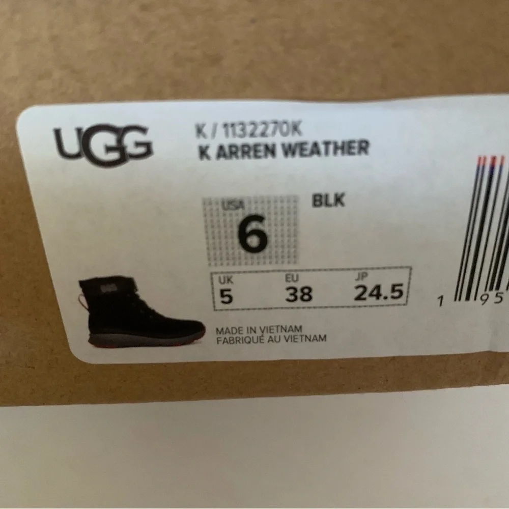 NIB. UGG Grade School Kids Arren Weather Boots